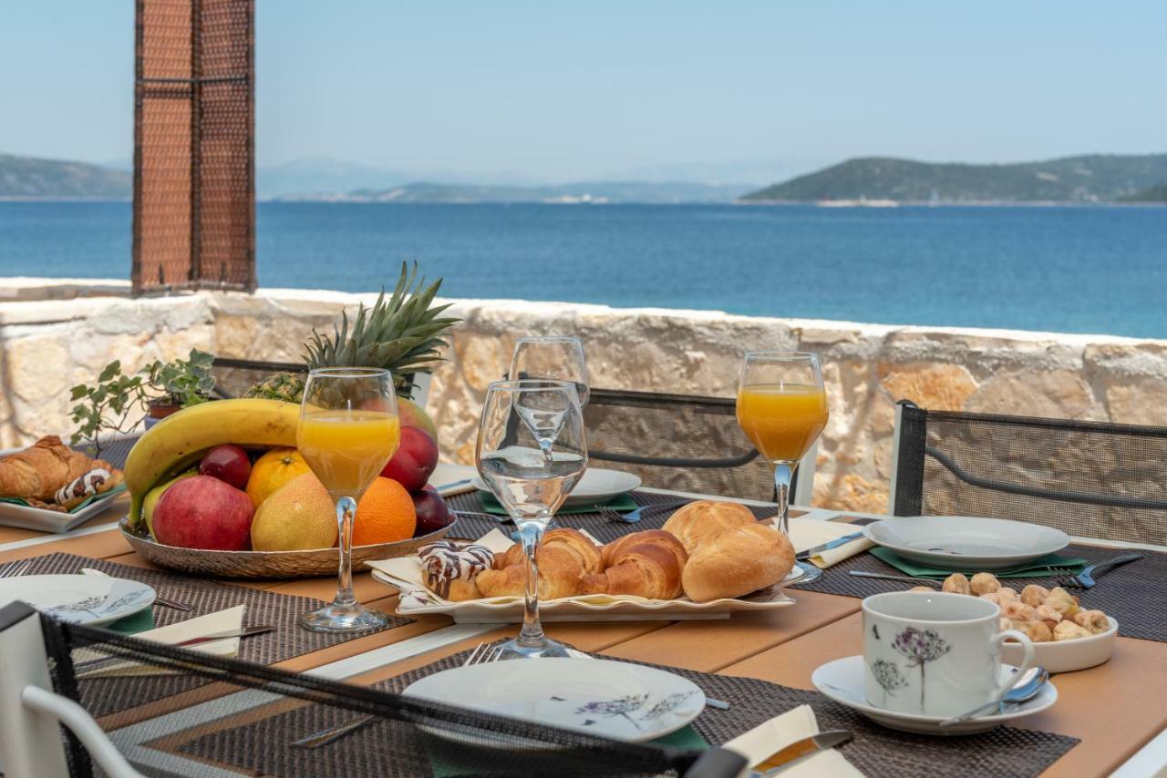 Villa Insula Ventum Trogir Bagian luar foto